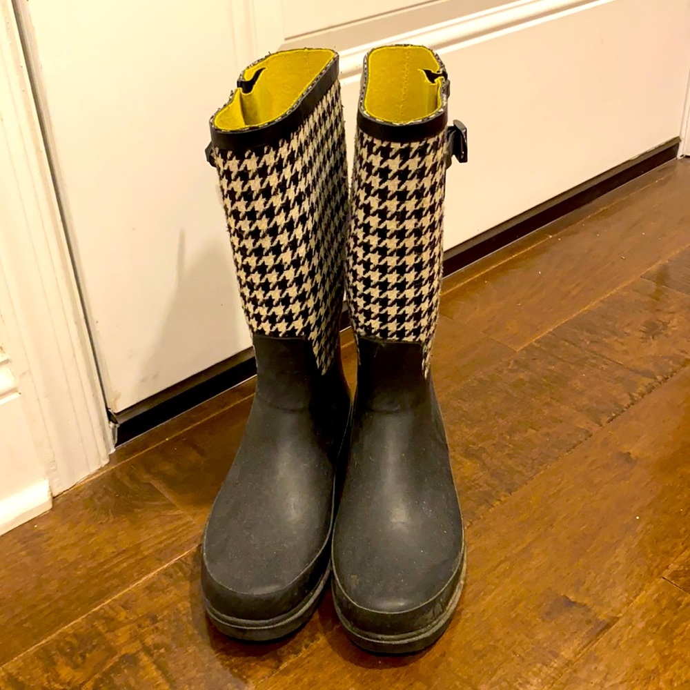 Houndsooth Rainboots Size 7